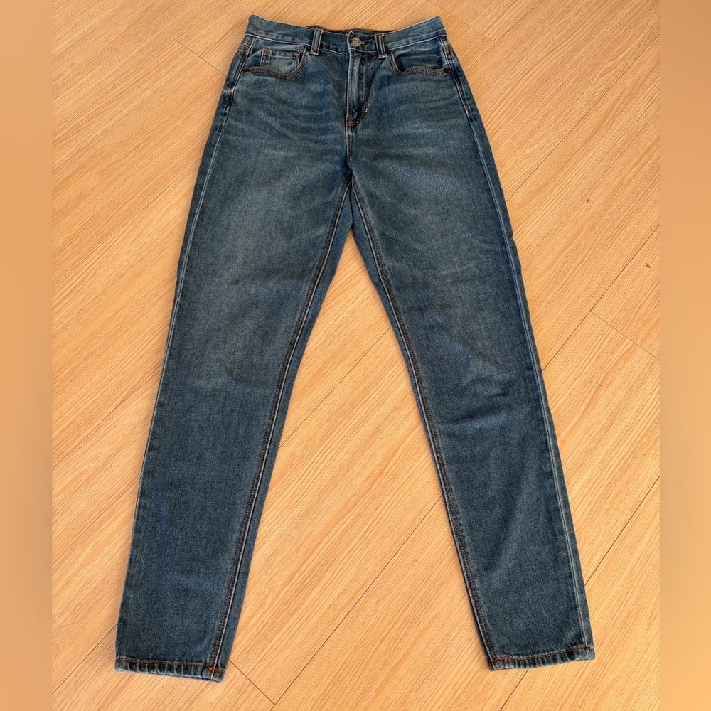 2/$25 Jeans 
American Eagle Outfitters Blue Straight Leg Jeans